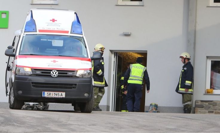 Der schwere Unfall ereignete sich in einer Firma in Unterdambach. Foto: fotokerschi.at/Mader