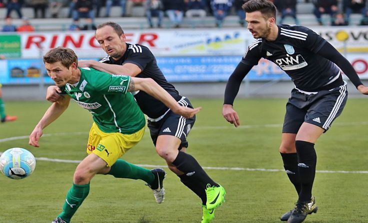 Vöcklamarkt fegt Edelweiß Linz mit 5:0 vom Platz. Foto: Hörmandinger