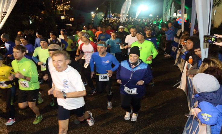 Hunderte Hobbysportler sind jährlich beim Laufspektakel des LAC Amateure Steyr dabei. Foto: Moser