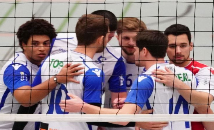 Der VBC Steyr bejubelt zwei Heimsiege. Foto: Archiv/Moser