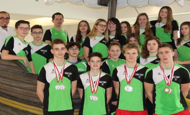 Das Steyrer Team beim Weihnachtsschwimmen in Braunau Foto: SC Steyr