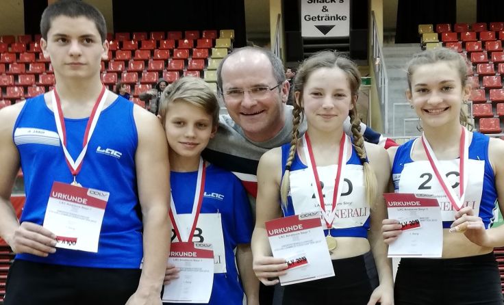 Das Steyrer Quartett mit Trainer Peter Schwarz. Foto: LAC Amateure