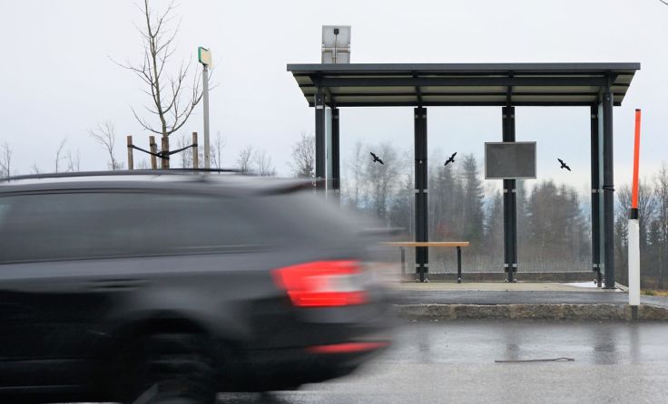 Schneller, bequemer, praktischer. Das Auto wird dem Bus meist vorgezogen. Foto: ÖAMTC