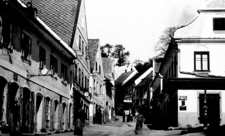 Dieses Bild der Hochstraße dürfte um 1930 entstanden sein. Foto: Gemeinde