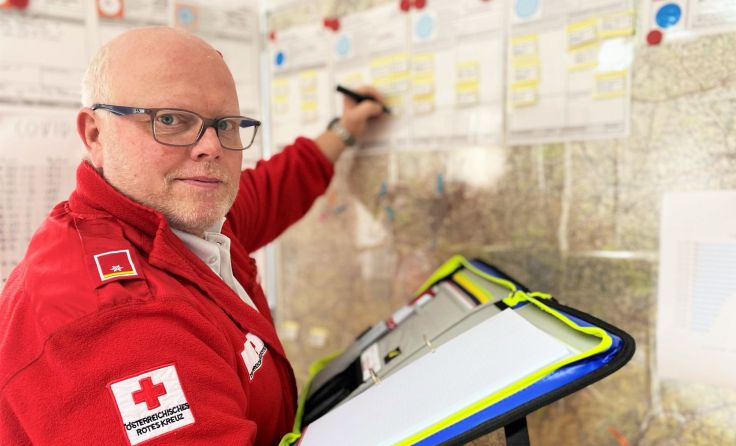 Dietmar Heinzlreiter bei seiner Arbeit. Foto: OÖRK/Grillmayr