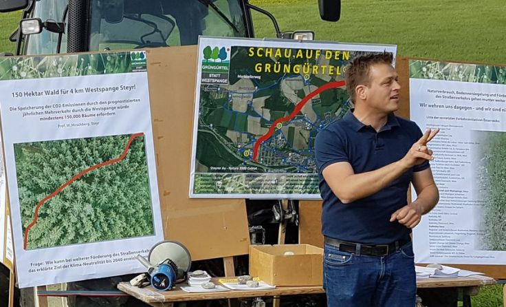 Gegner der Steyrer Westspange trafen sich im „Schacherl“. Foto: privat