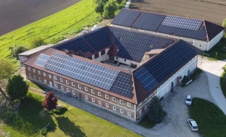 Am Sonnenhof Hutsteiner wird auf Sonnenstrom gesetzt. (Foto: Hutsteiner)