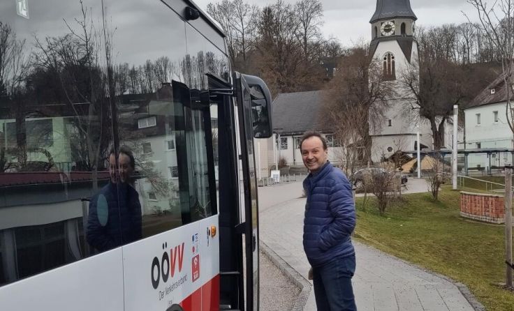Mit dem Bus kostenlos nach Linz oder Steyr. (Foto: Grüne Dietach)