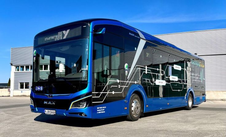 Der Elektro-Testbus von MAN (Foto: Stimeder)