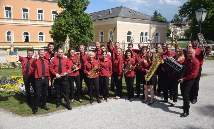 Die SZ Big Band im Kurpark (Foto: privat)