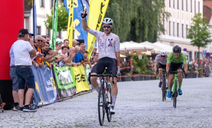 Florenz Knauer siegt vor Marvin Hammerschmid (Foto: Reinhard Eisenbauer)