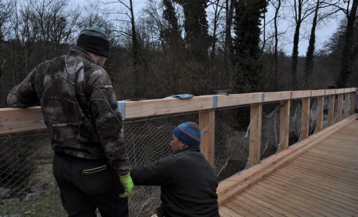 Die letzten Arbeiten an der Brücke (Foto: Magistrat Steyr/Presse)