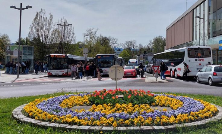 Busdreh-Scheibe beim City Point in Steyr. (Foto: rh)