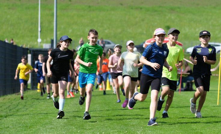Gelaufen wurde am und rund um den Sportplatz in Losenstein. (Foto: Matthias Gröbl)