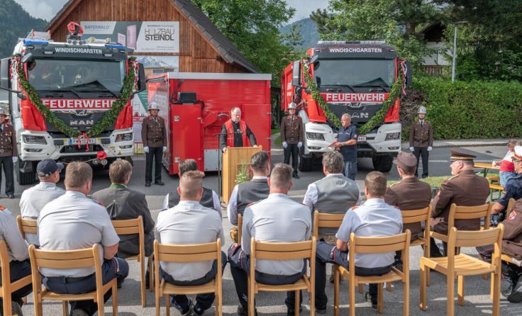 Zwei neue Fahrzeuge für die Feuerwehr Windischgarsten. (Foto: FF Windischgarsten)