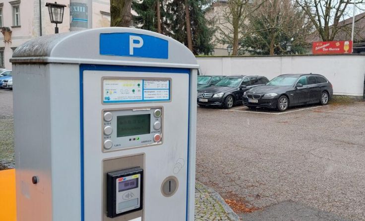 Wer eine Bewohner- oder Dauerparkkarte hat, braucht keinen Parkschein. (Foto: Tips)