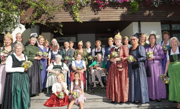 Die Goldhaubenfrauen aus Laussa feierten ihr 50-jähriges Bestehen. (Foto: Schnabler)