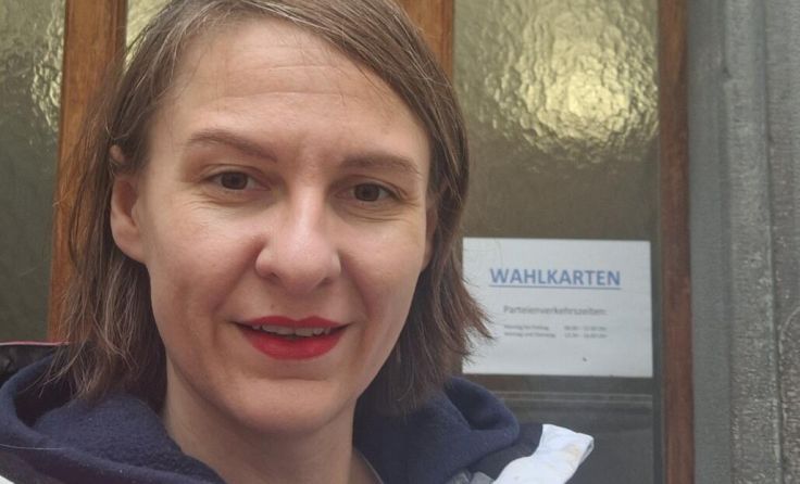 Katharina Werner hat am Donnerstag per Wahlkarte ihre Stimme im Rathaus abgegeben. (Foto: privat)