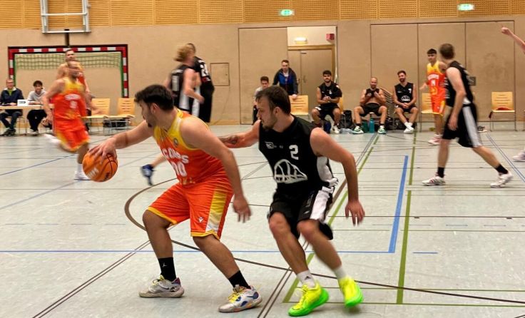 Die Iron Scorps siegten zum Ligastart. (Foto: Bota)
