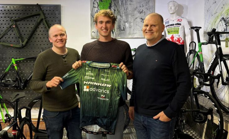 Paul Buschek mit Dominik (links) und Alex Hrinkow (rechts). (Foto: Hrinkow Advarics)