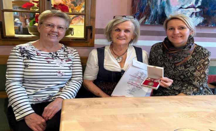 Von links: Helga Infanger, Hermine Hanke und Kornelia Ahrer (Foto: OÖRK)
