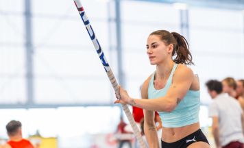 Lisa Gruber fliegt zu neuem Rekord