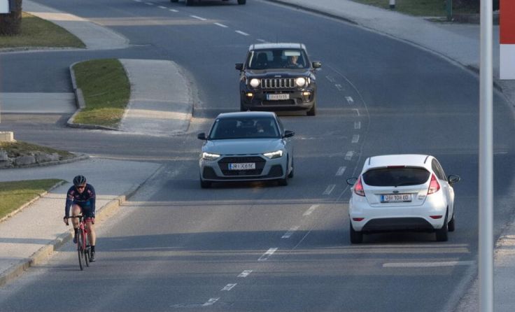 B122 im Stadtzentrum von Bad Hall (Foto: Gerhard Hütmeyer)