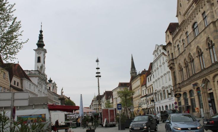 Viele Steyrer wünschen sich weniger Verkehr am Stadtplatz. (Foto: rh)