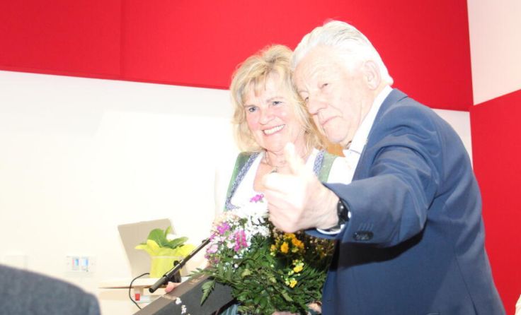 "Eine Bilderbuchobfrau“, lobte Landesobmann Josef Pühringer Gertraud Hrubes. (Foto: Seniorenbund)