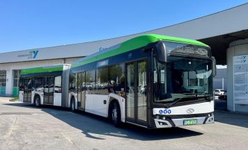 Stadtbetriebe Steyr testen Batterie-Gelenkbusse