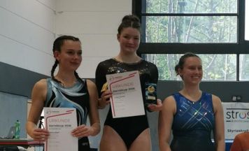 Steyrerin springt beim Kernöl-Cup zum Sieg