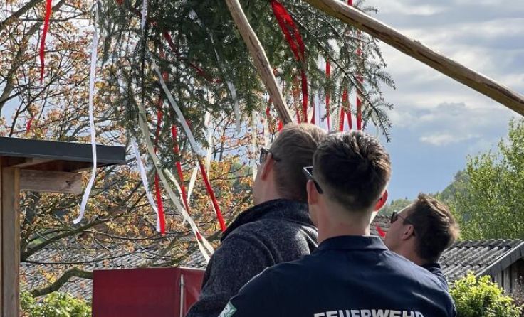 Maibaumfest in Christkindl (Foto: Martin Bodingbauer)