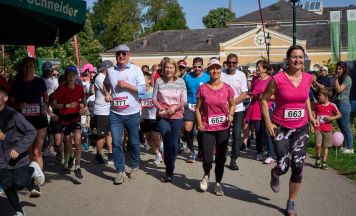 Beim Pink Ribbon Charitylauf in Bad Hall zählt jede Runde