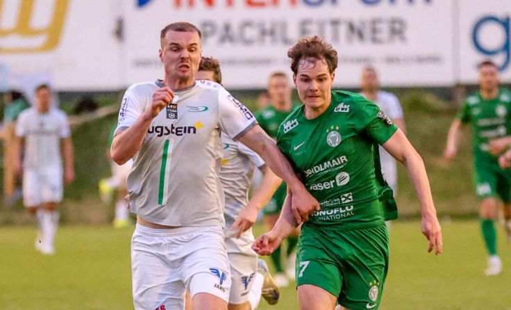 Micheldorf (in Grün) setzte sich gegen Friedburg mit 3:1 durch. (Foto: Helmut Dietmaier)