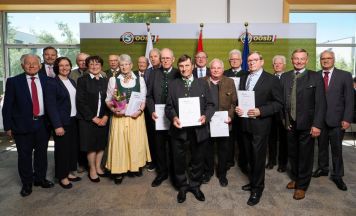 Elf Persönlichkeiten aus Steyr-Land erhielten Ehrenzeichen des Seniorenbundes