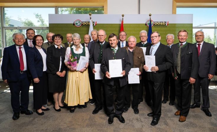 Die Geehrten aus Pfarrkirchen und Waldneukirchen (Foto: OÖ Seniorenbund)