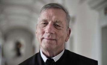 Trauer um Pater Albert Dückelmann