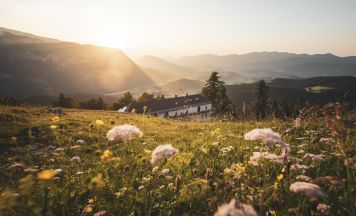Umweltfreundliche Anreise beschert kostenlose Hütten-Übernachtung