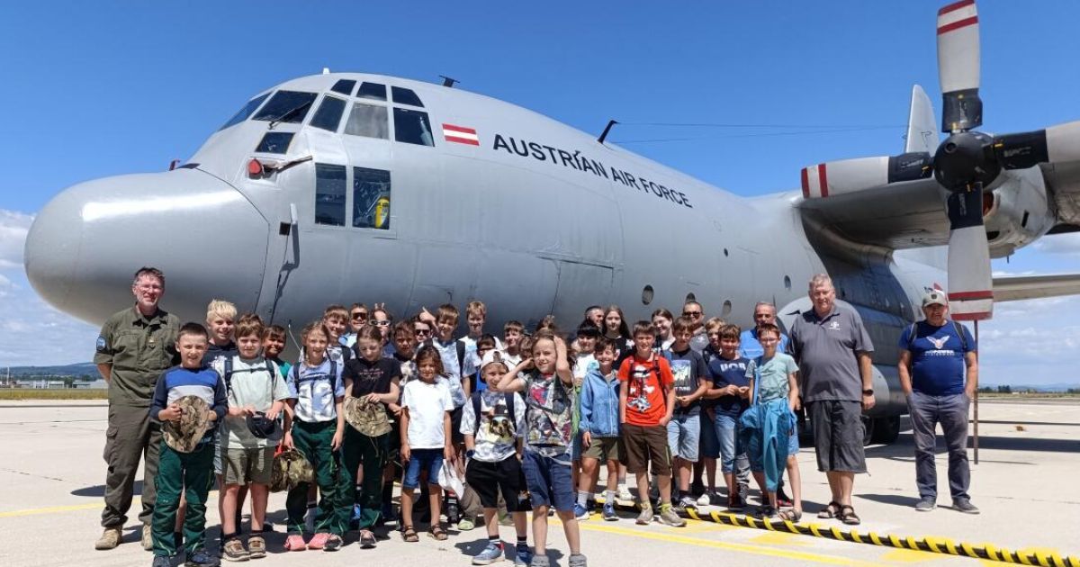 Rieder Ferienaktion führt zu großen Flugzeugen