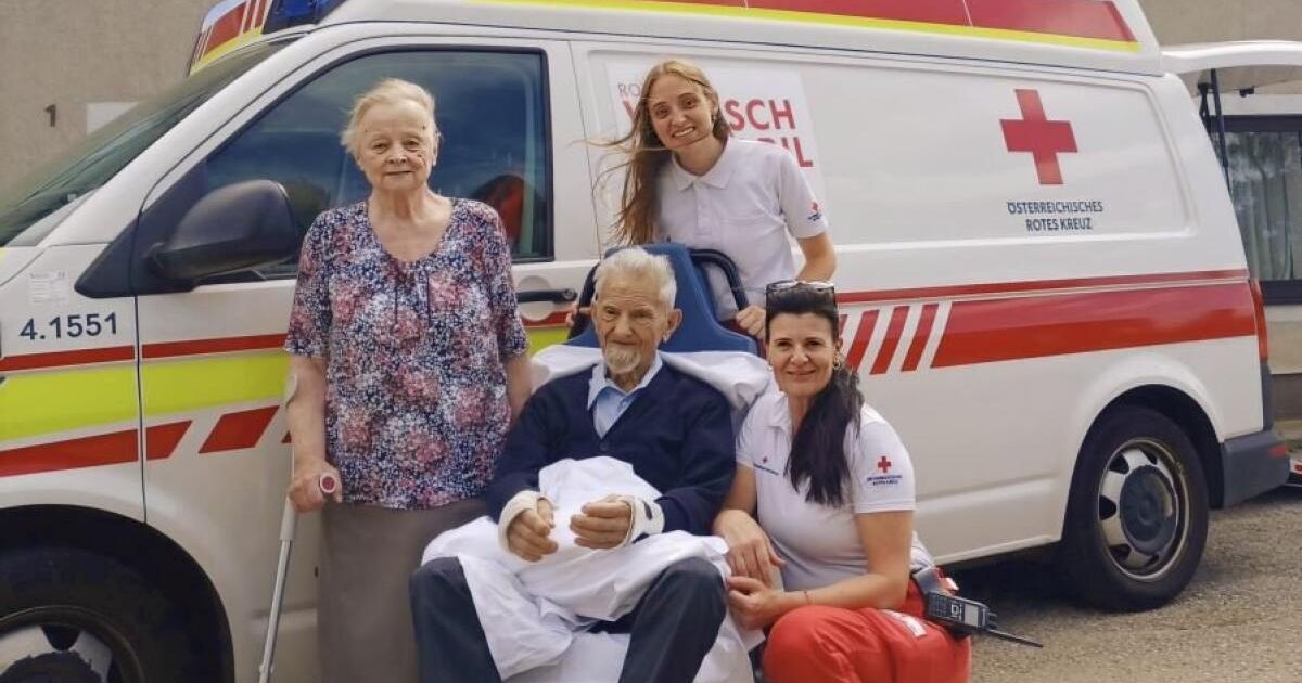 Wishmobile brings Steyr resident to daughter's golden wedding ...