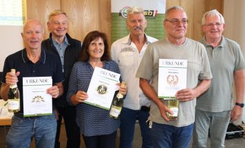 Marianne Damböck gewinnt Tarockturnier in Waldneukirchen