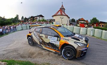 Sierningerin jubelt über Rallye-Staatsmeistertitel