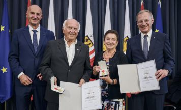 Humanitätsmedaille für Persönlichkeiten aus Steyr und Kleinreifling