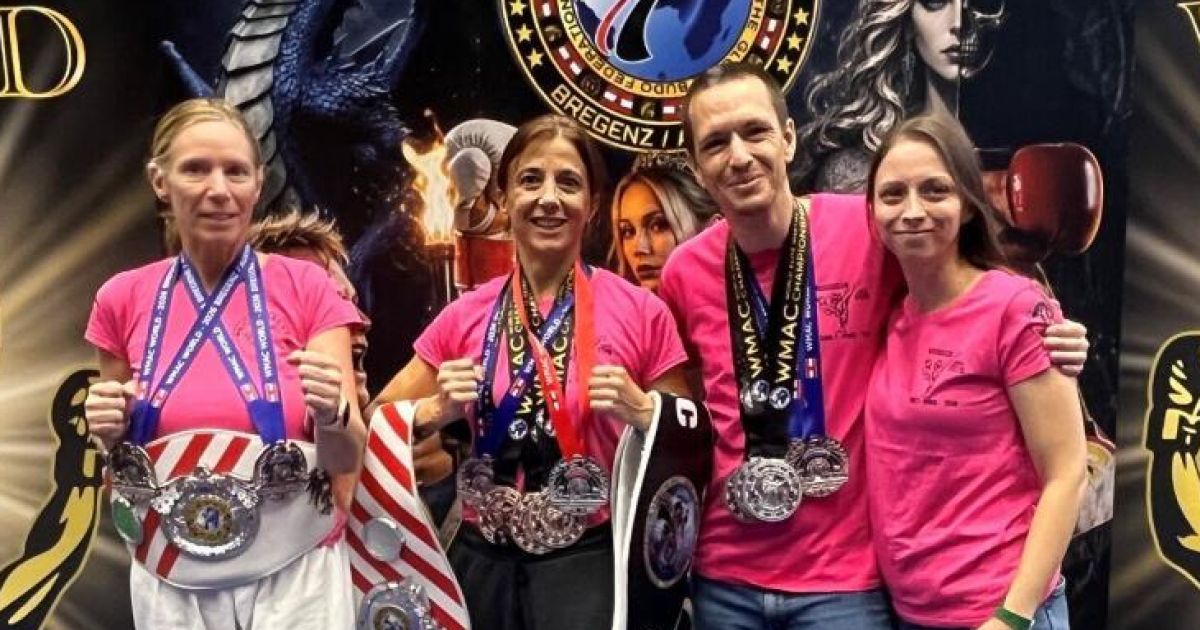 Steyrer Kickboxer freuen sich über Medaillen