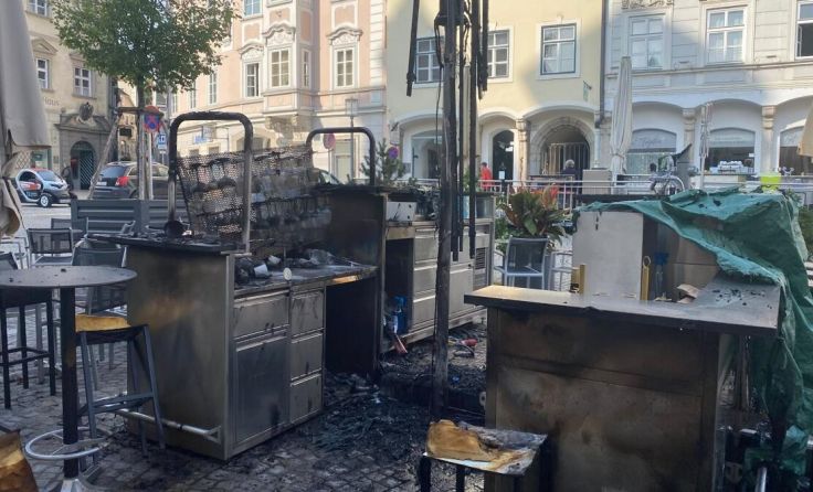 Der Sachschaden im Nova-Gastgarten ist beträchtlich. (Foto: Schmidt)