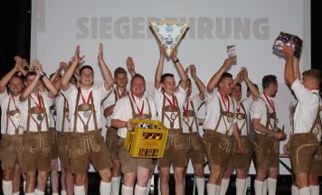 Silber und Bronze für Schuhplattler aus Gaflenz