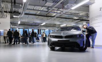 500 Besucher bei der Langen Nacht der Lehrwerkstatt im BMW-Werk Steyr