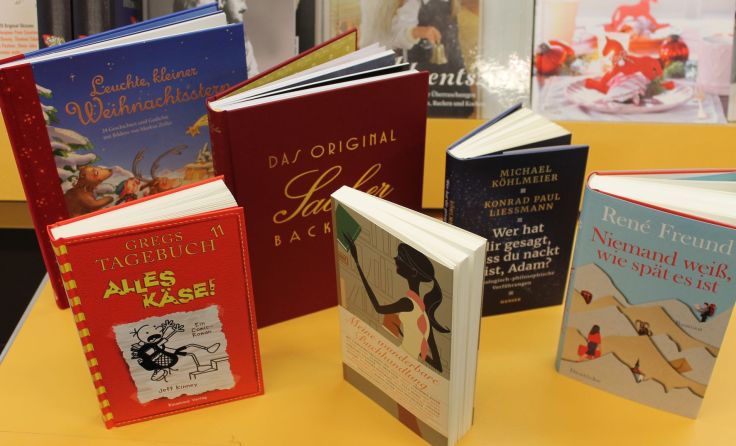 Sechs der sieben Buch-Schätze.