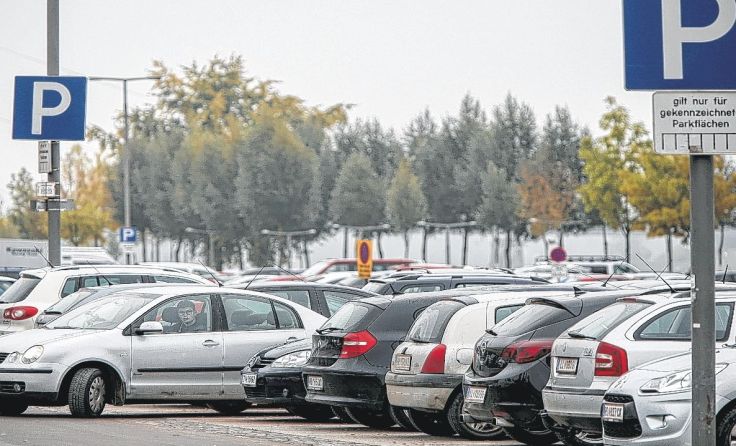 Sogar eine mögliche Parkplatz-Sperre des Areals steht im Raum. Foto: Weihbold