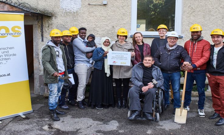 Spatenstich fürs neue Haus: Großer Tag in der Rudolfstraße. Fotos: Alexander Schütz
